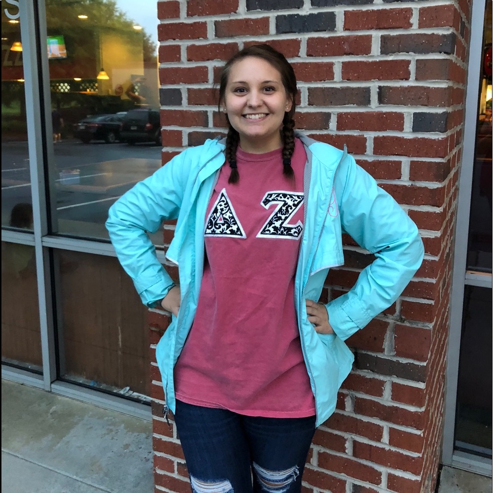 Meet your Posher, Maya